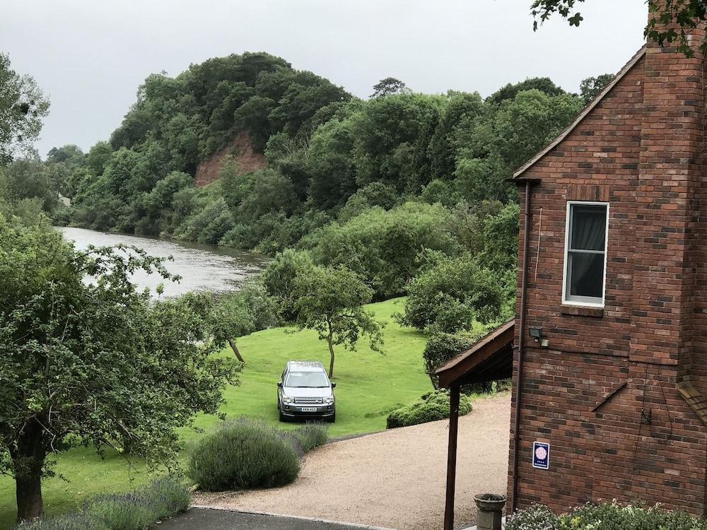 Severnside Bed & Breakfast Great Malvern Esterno foto