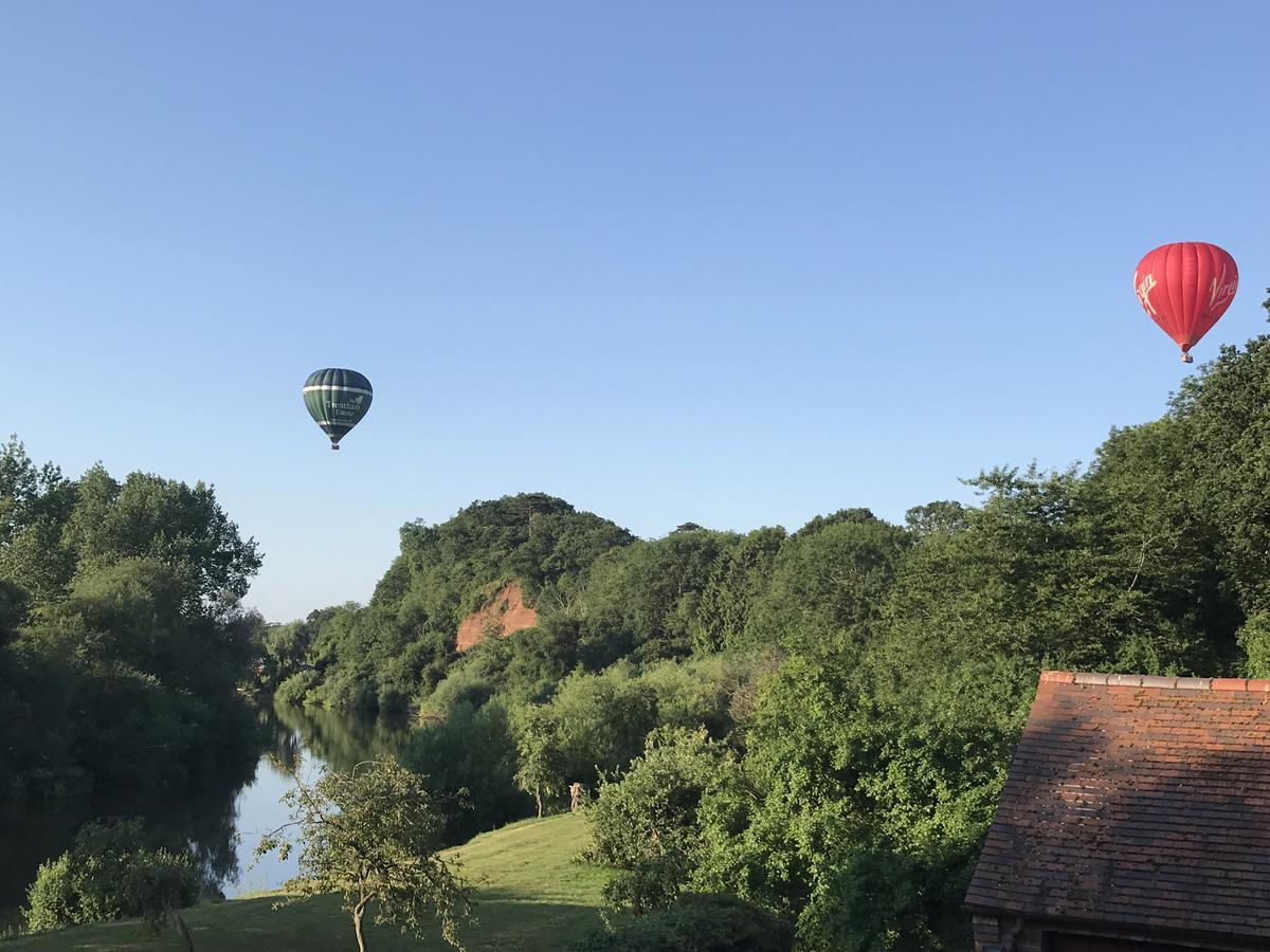 Severnside Bed & Breakfast Great Malvern Esterno foto